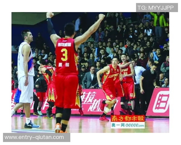 CBA精彩对决广东队与深圳队比赛录像回顾与精彩瞬间分析 CBA精彩对决广东队与深圳队比赛录像回顾与精彩瞬间分析