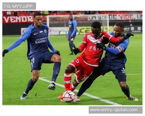 巴黎足球会与波城的激烈对决揭示了足球战术与团队协作的重要性