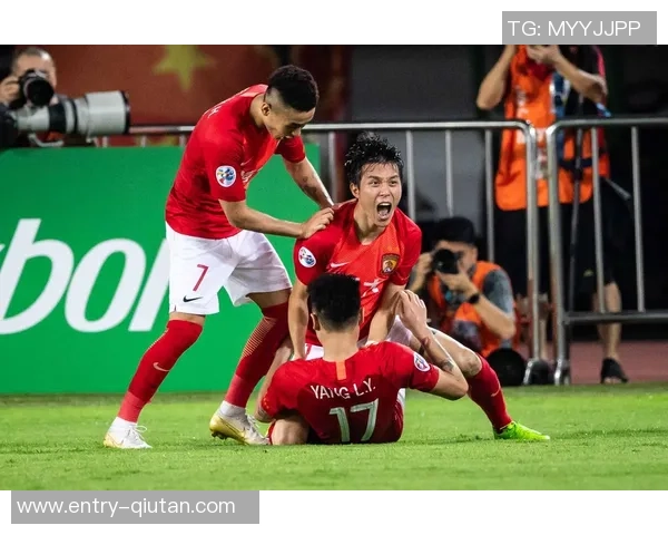 恒大鲁能巅峰对决谁能在这场较量中笑到最后