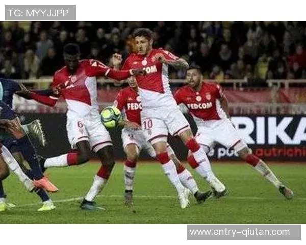 摩纳哥与伊维恩的精彩对决揭示了足球战术与团队合作的重要性